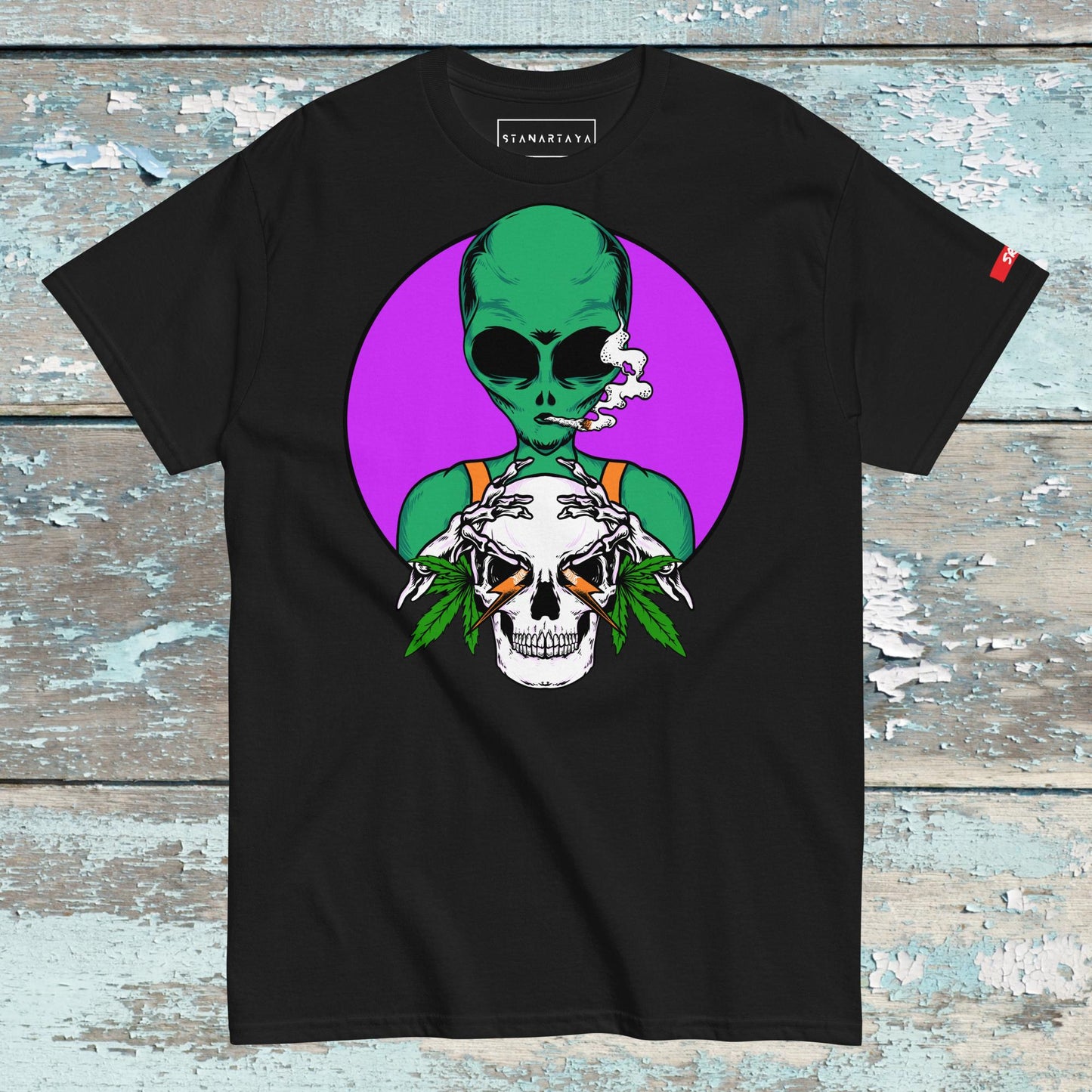 Alien Smoking weed Tee
