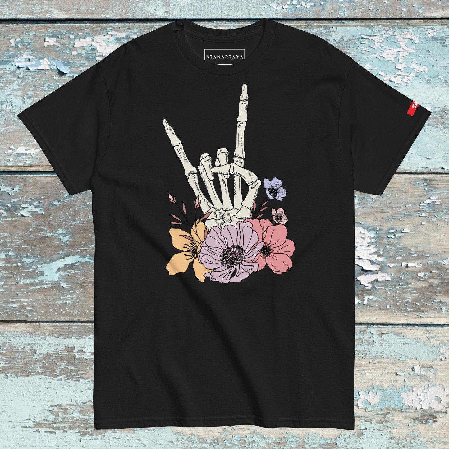 Skeleton hand Tee