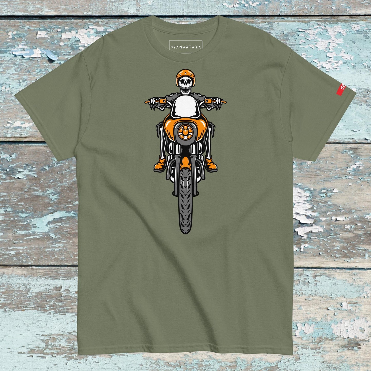 SKULL Riding motorcycle