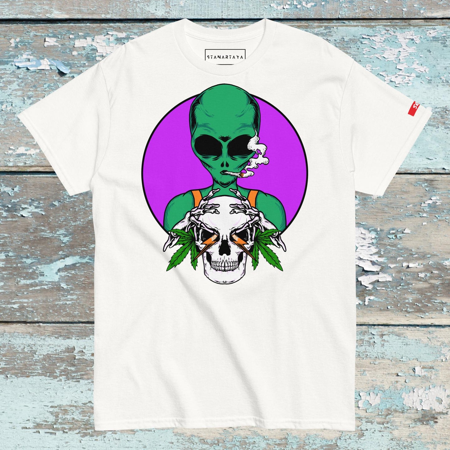 Alien Smoking weed Tee