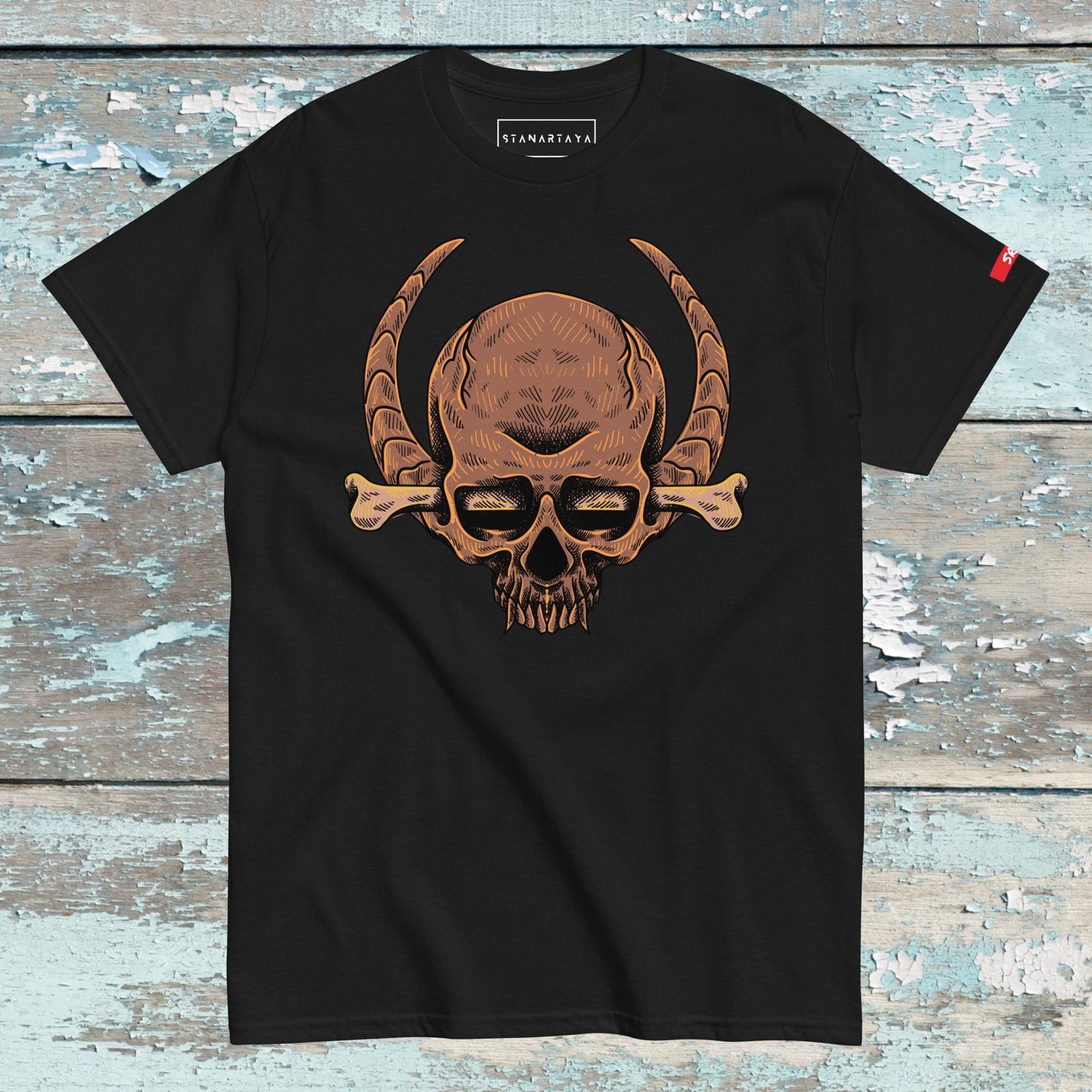 Skull with horn Tee