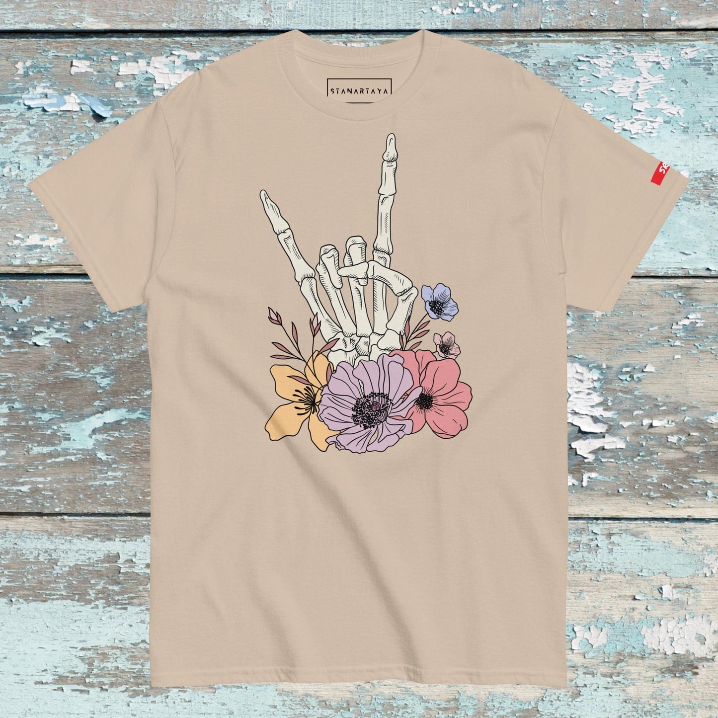 Skeleton hand Tee